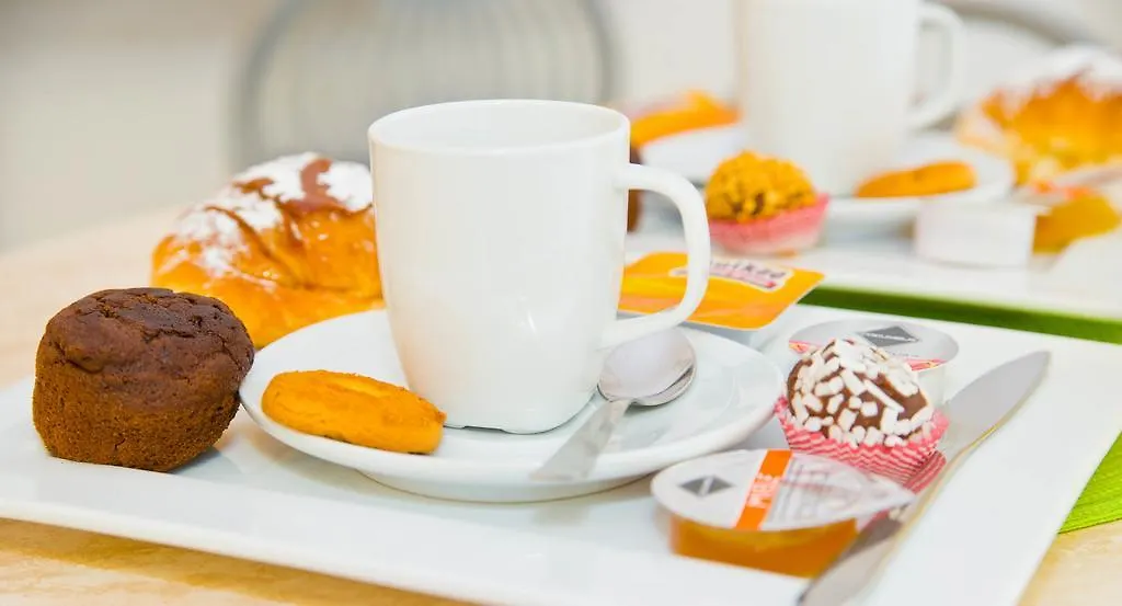 Living San Pietro Bed & Breakfast Rome 0*,